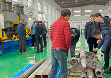 專家來廠鑒定新產品車橋閃光對焊機