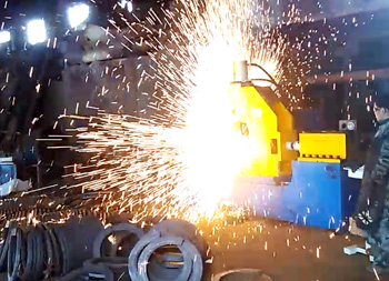 安嘉法蘭閃光對焊機華陽重工機械現場案例