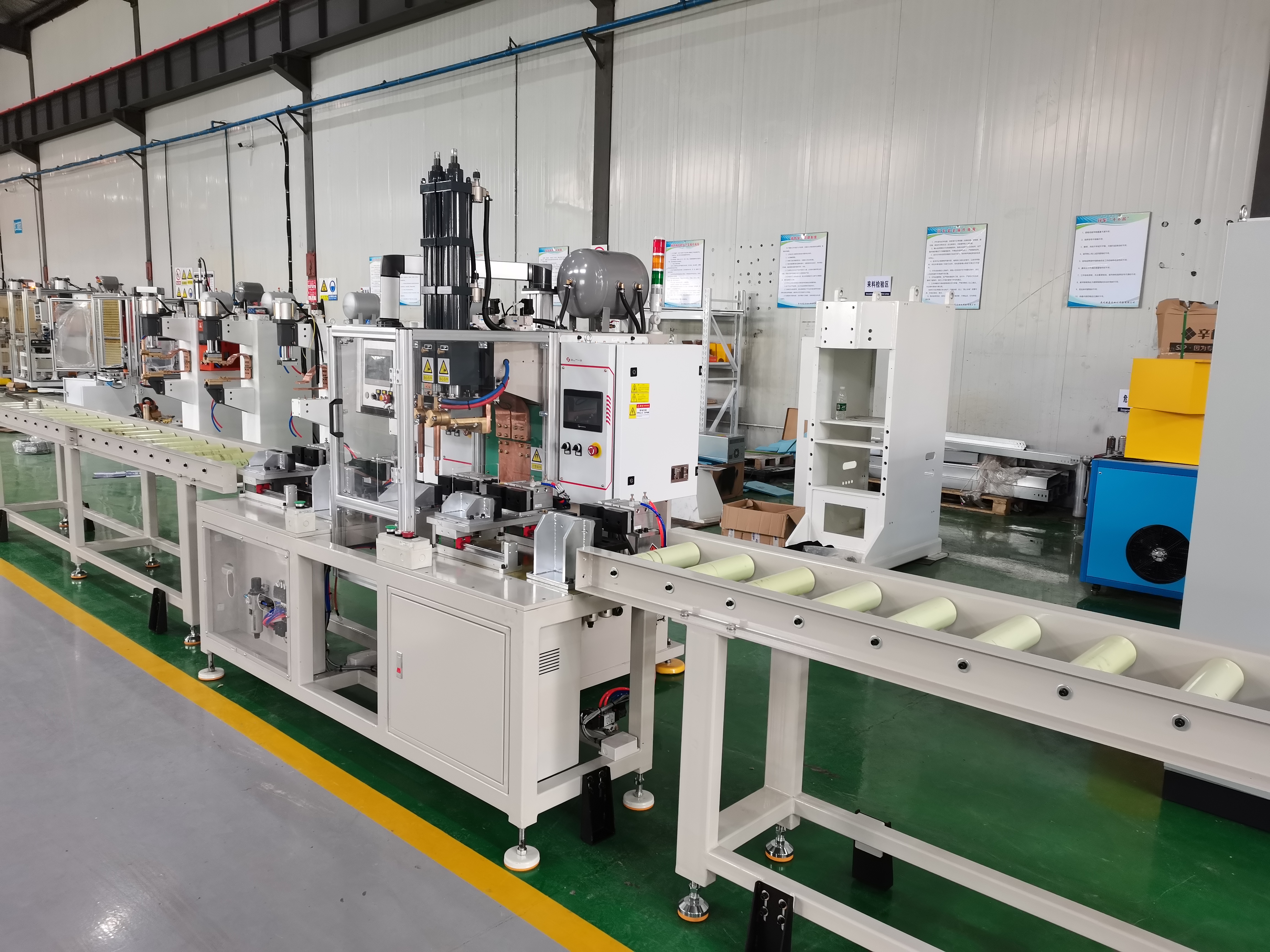 抗震支架自動雙頭焊接生產線項目介紹 抗震支架自動雙頭焊接生產線項目介紹