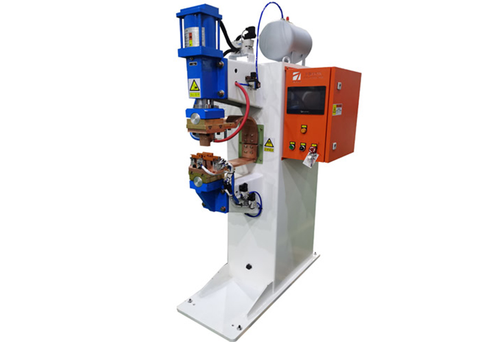 新能源汽車電池模組捆帶點焊機定制項目介紹 新能源汽車電池模組捆帶點焊機定制項目介紹